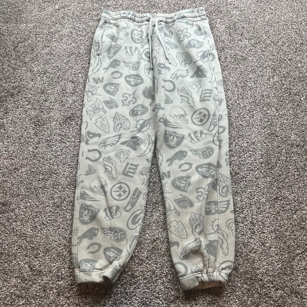 NFL Team Apparel Sweatpants Mens M Gray All Over‎ Logo Relaxed Fit Lounge